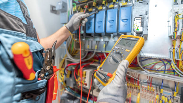 Best Electrical Contractors for Businesses  in Independence, MO